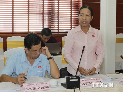 Вьетнамские депутаты обсудили поправки в Законы о жилье и о торговле недвижимостью   - ảnh 1
